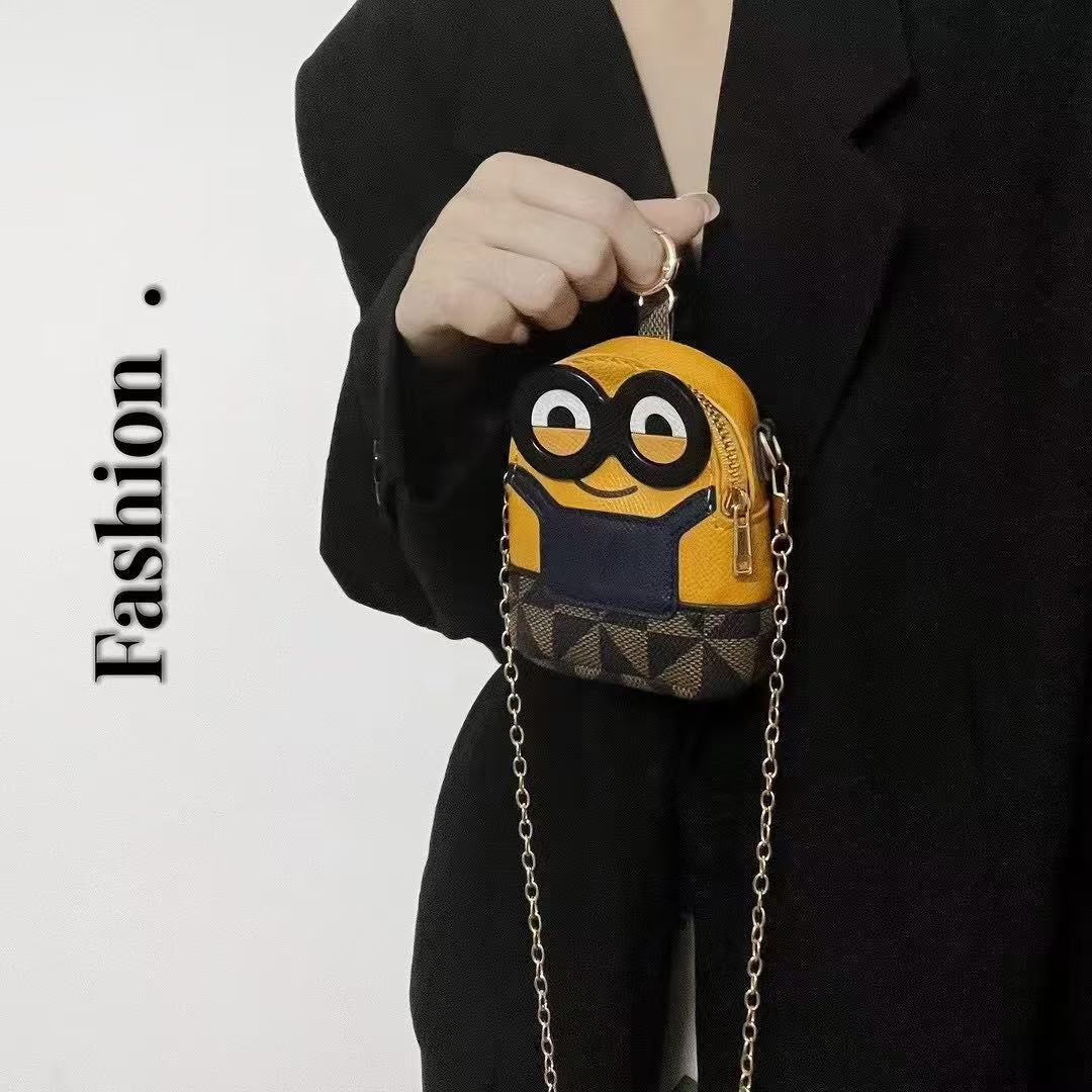 Fashionable and cute crossbody headphone bag