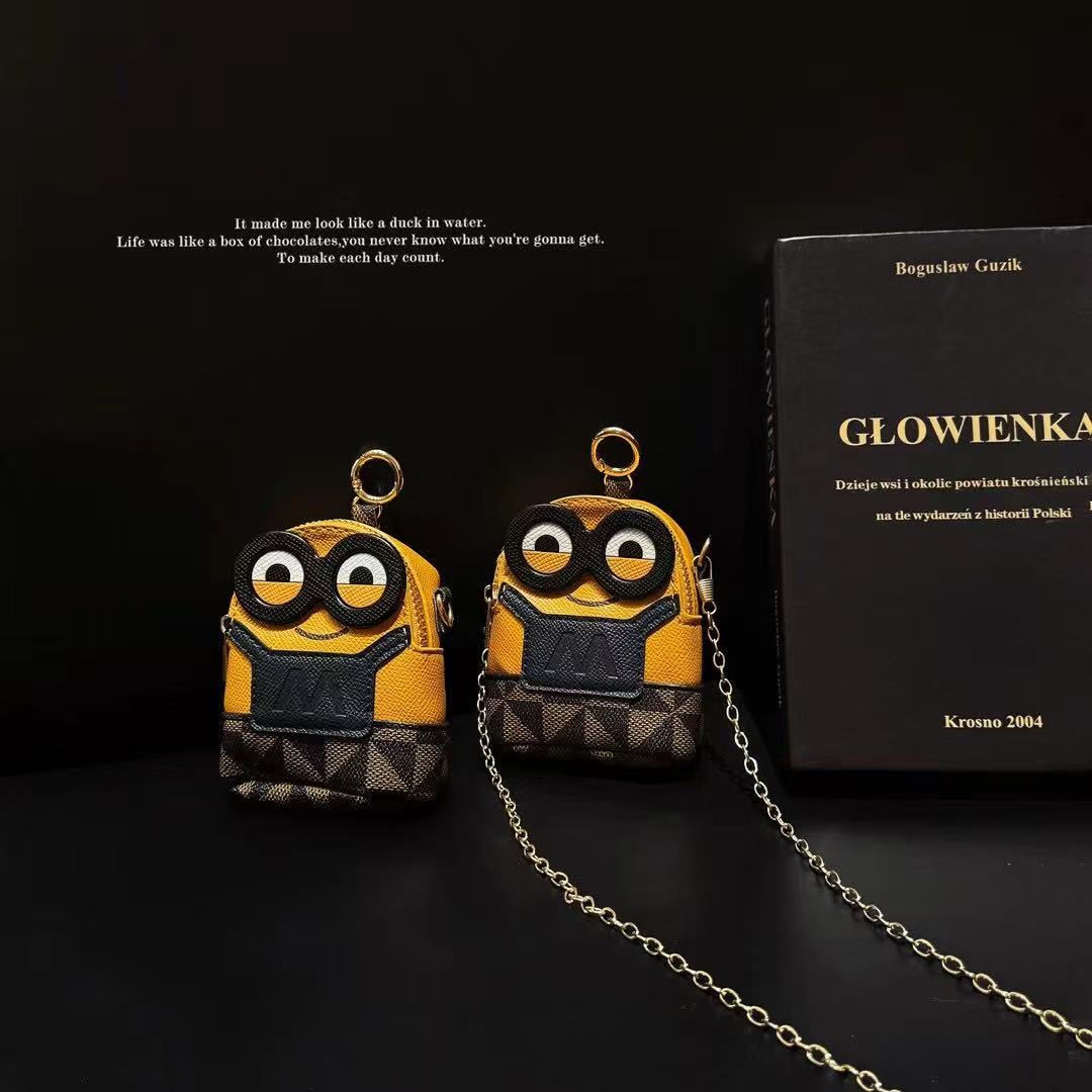 Fashionable and cute crossbody headphone bag