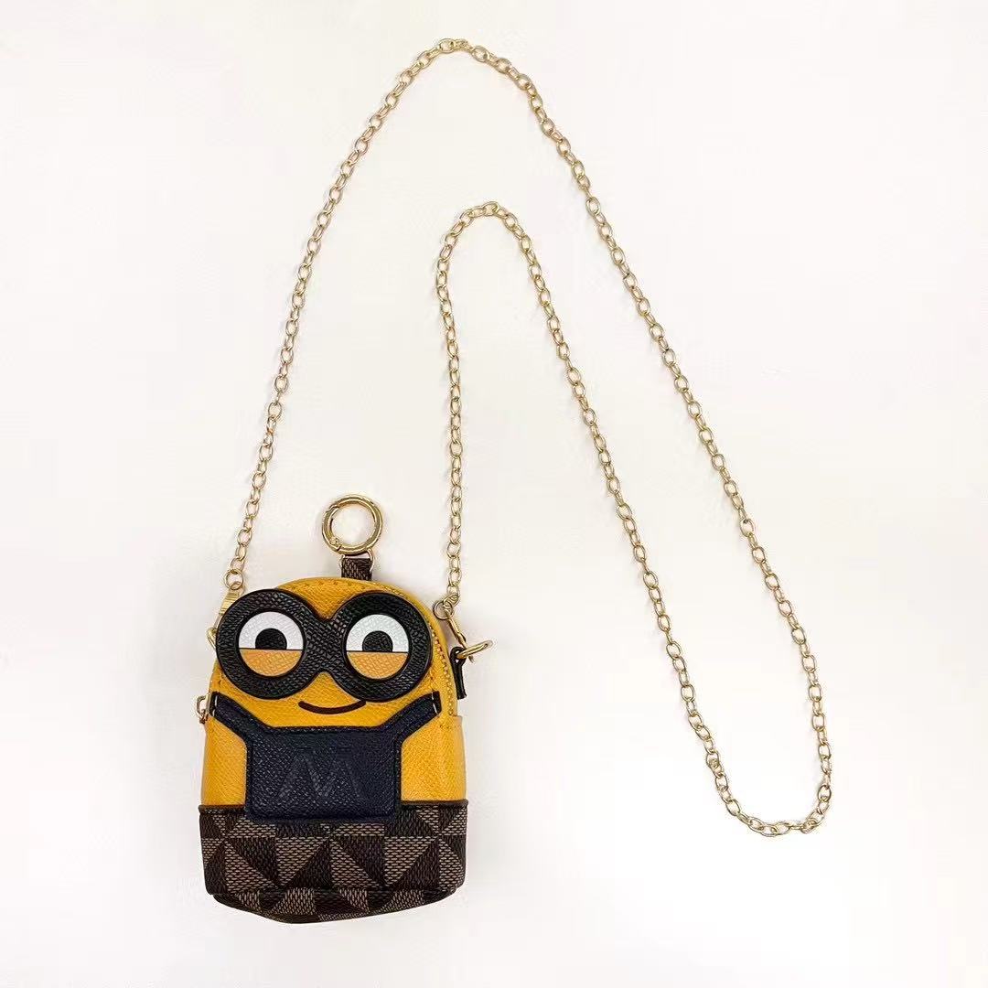 Fashionable and cute crossbody headphone bag