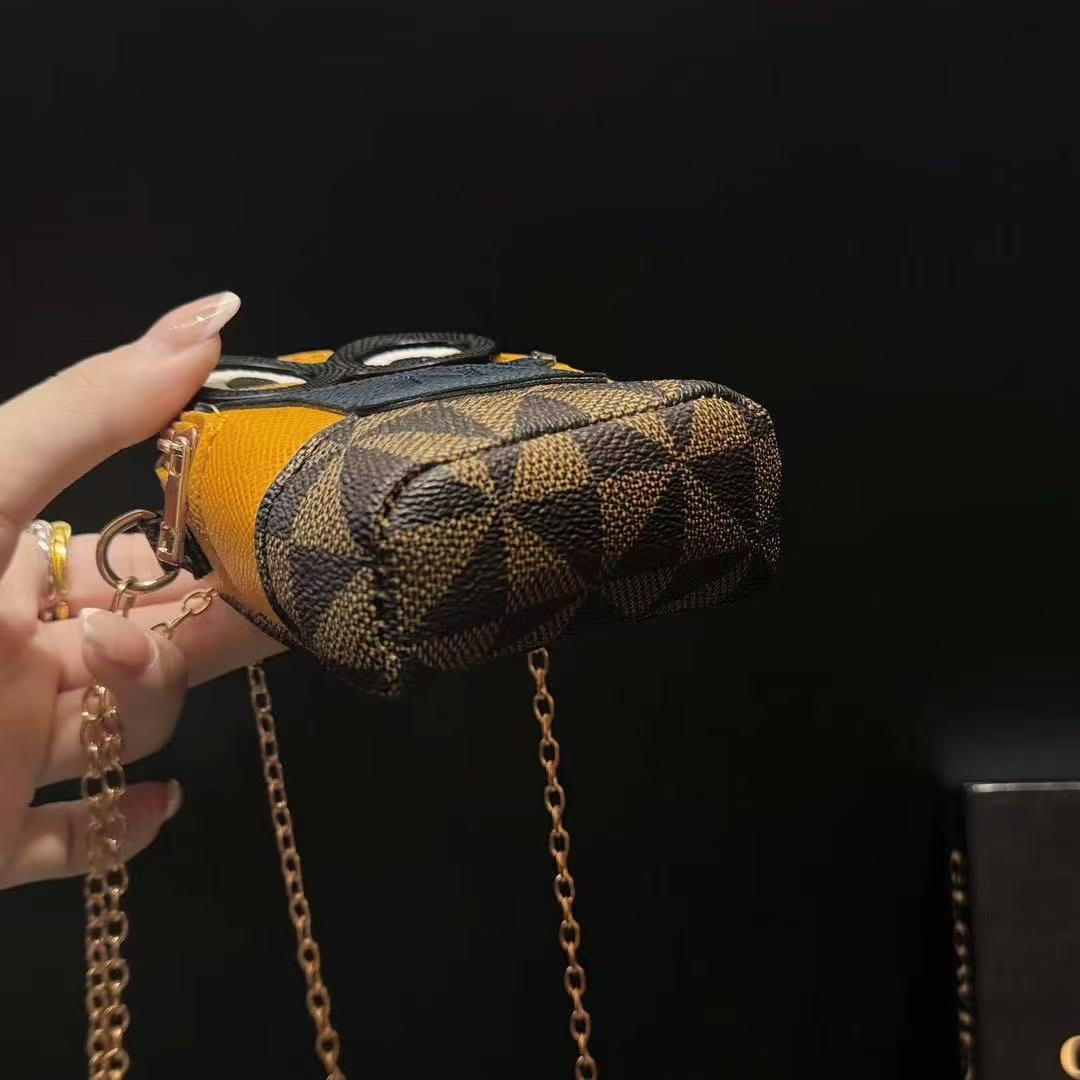 Fashionable and cute crossbody headphone bag