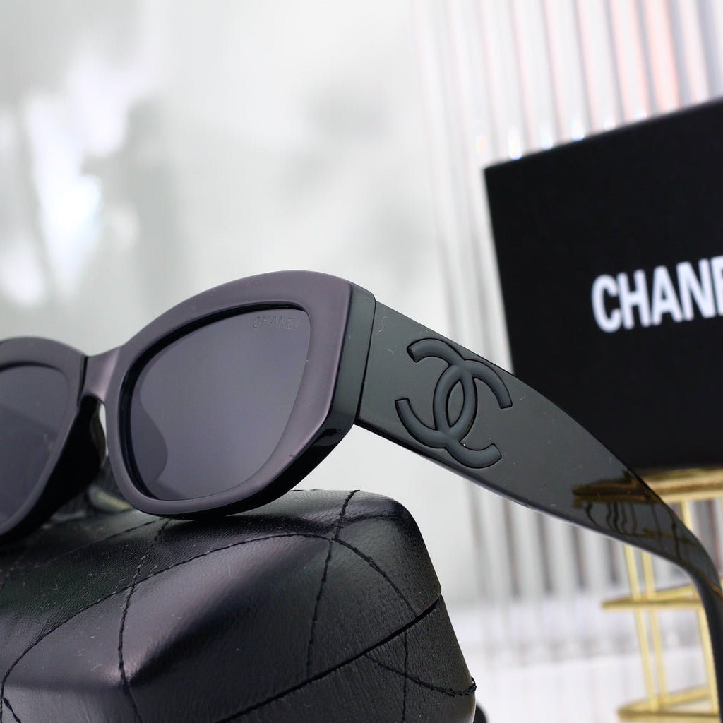 Classic Timeless Sun Glasses