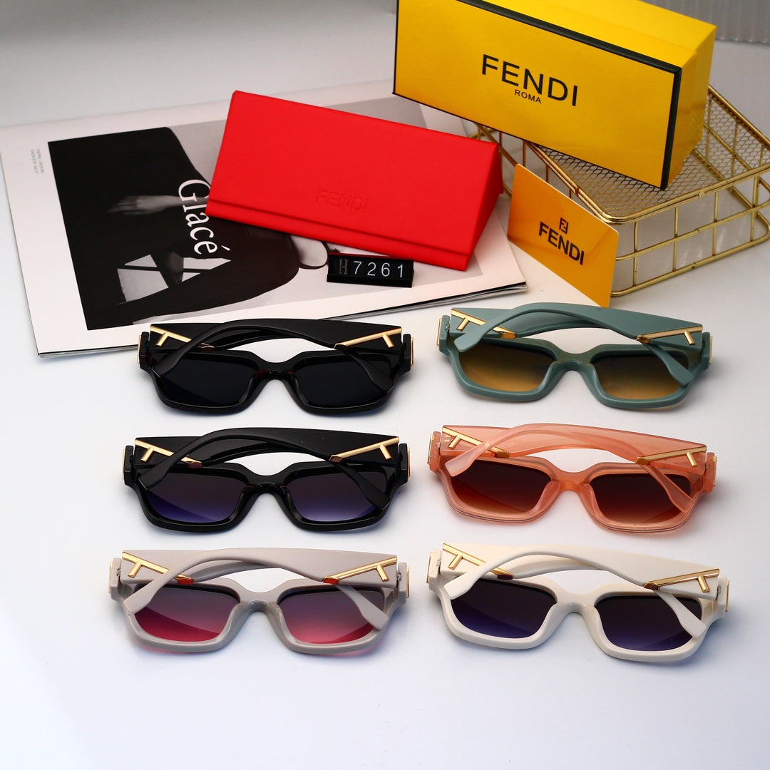 Iconic Trendy Sunglasses