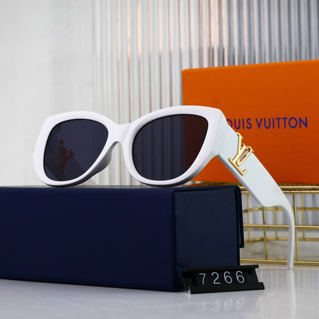 Trendy Iconic Sunglasses Pick