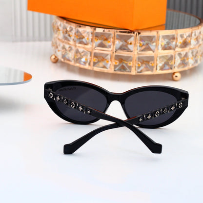 Trendy Classic Sunglasses