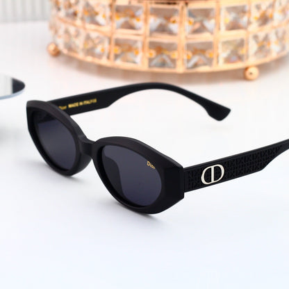 Classic Shades: Trendy & classic