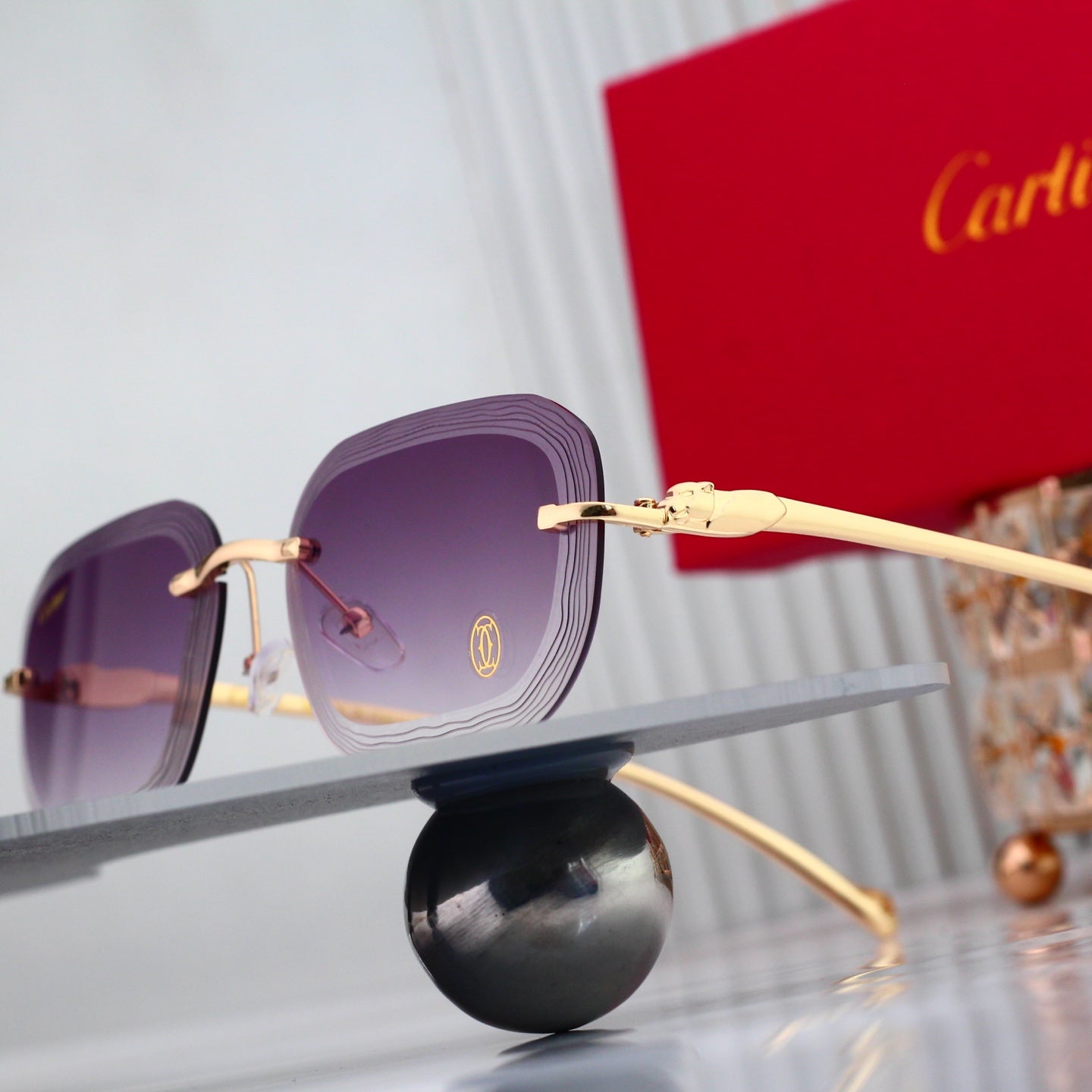 Classic Trendy Sunglasses