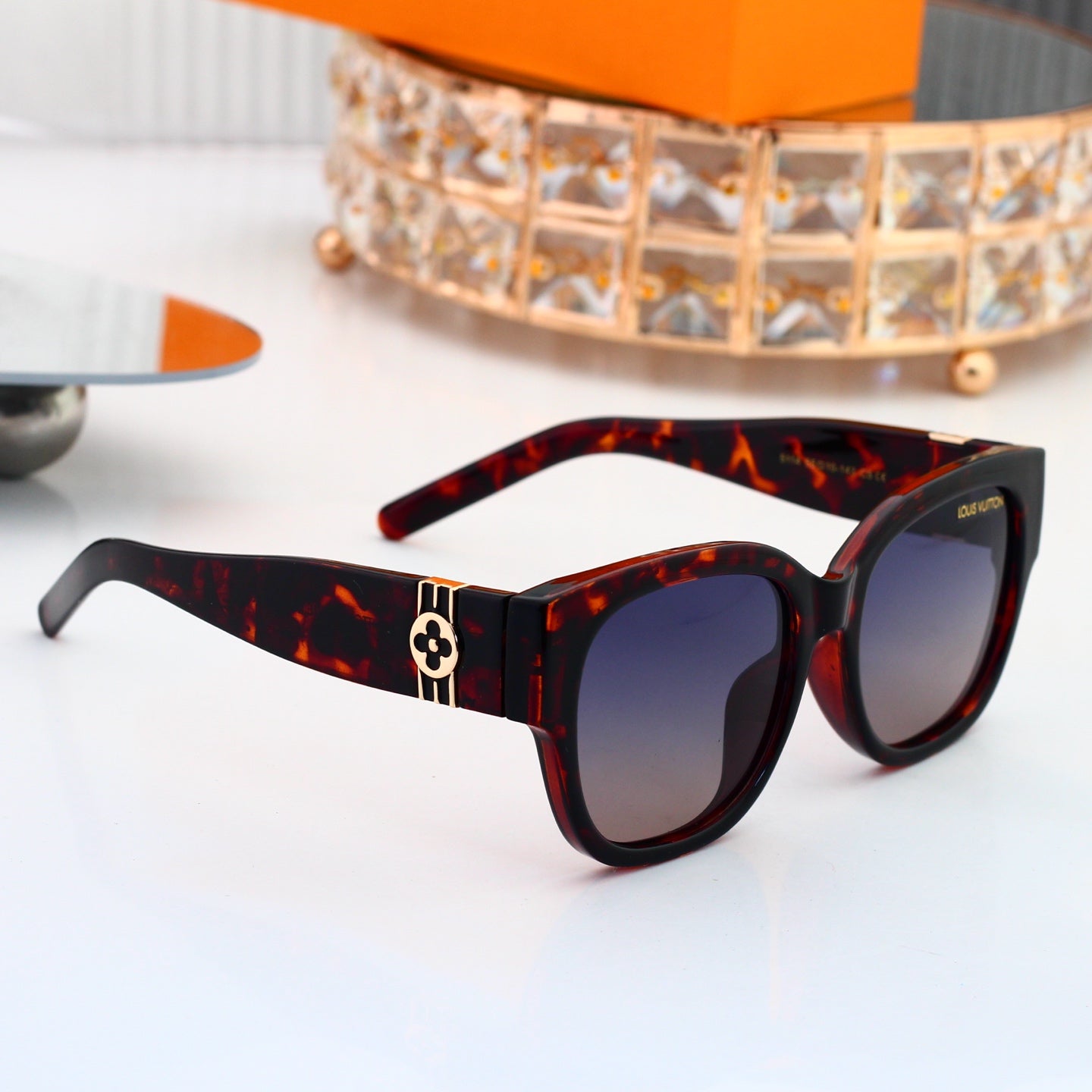 Timeless Style Sunglasses