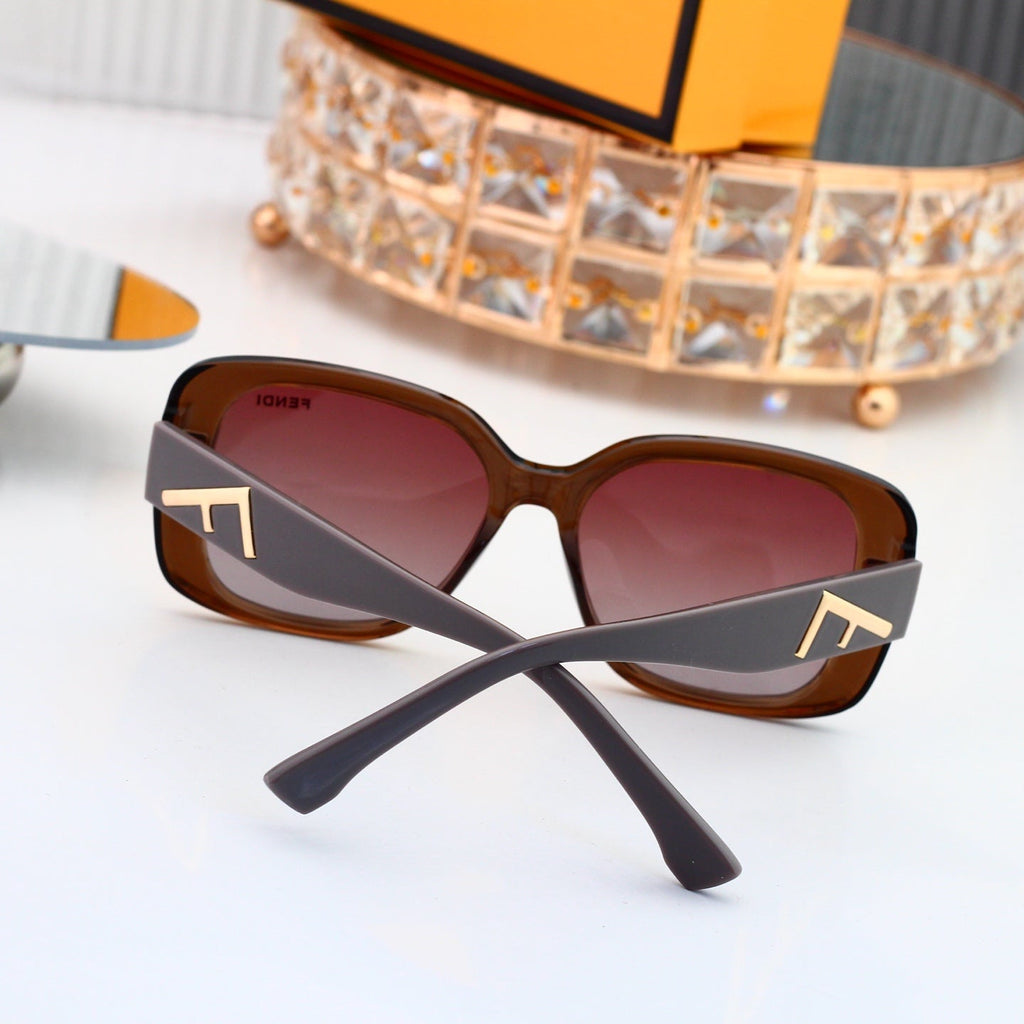 Iconic Fashion Sunglasses