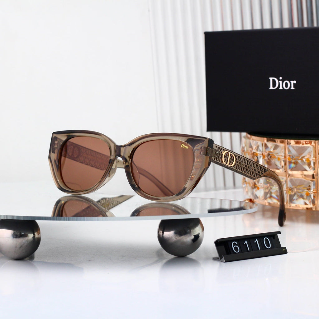 Classic Sunshades: Iconic Grace