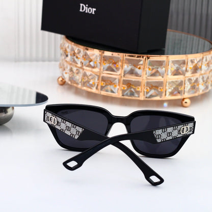 Timeless Trend Sun Shades Essential