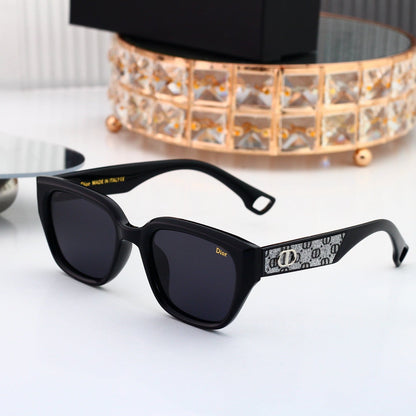 Timeless Trend Sun Shades Essential