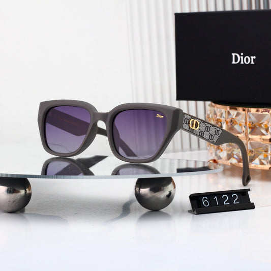 Timeless Trend Sun Shades Essential