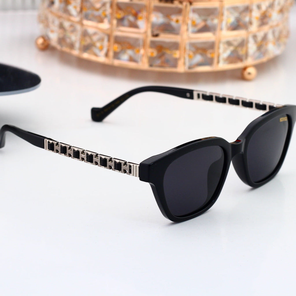 Classic Fashion Sun Glasses Pick