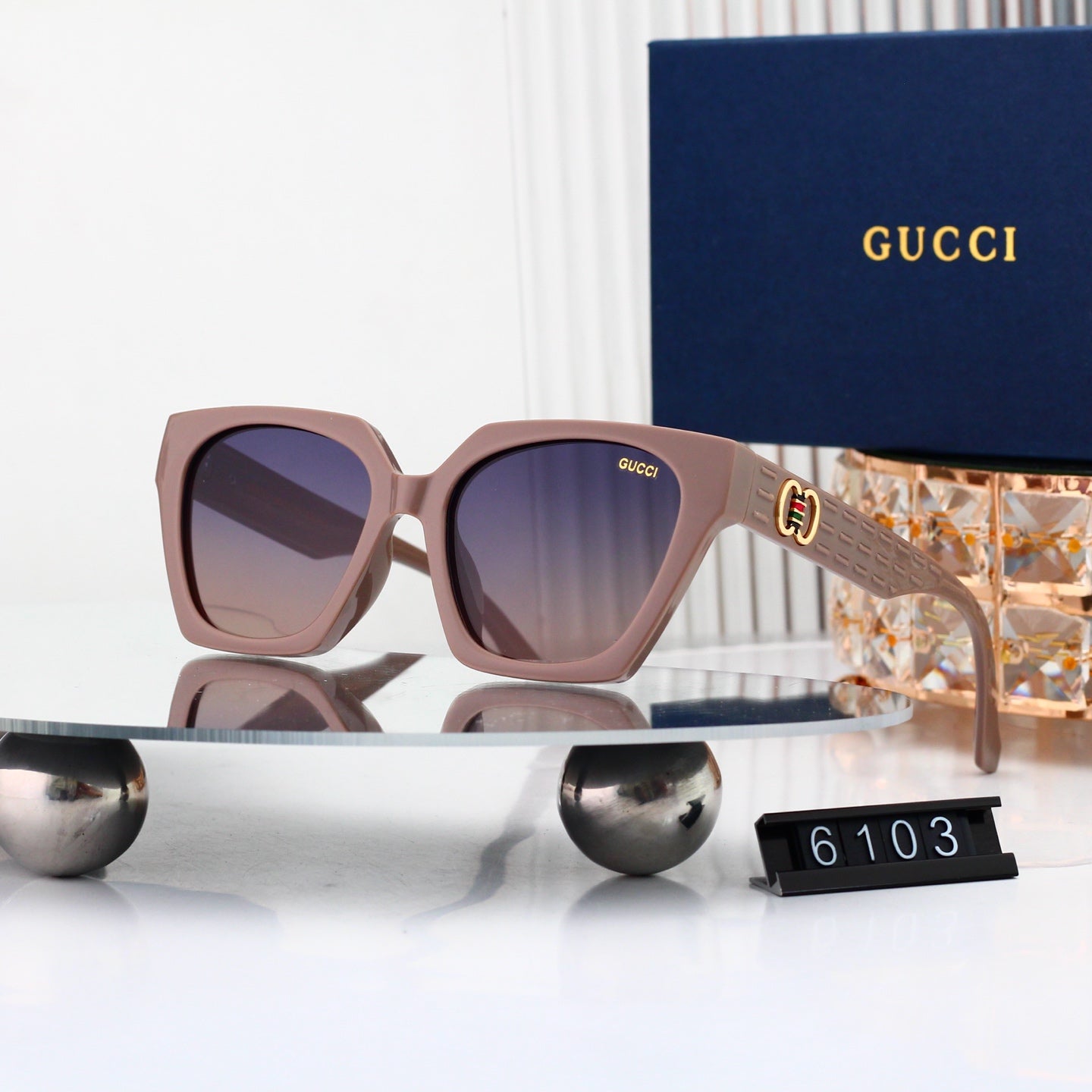 Classic Sun Shades Trendy Pick