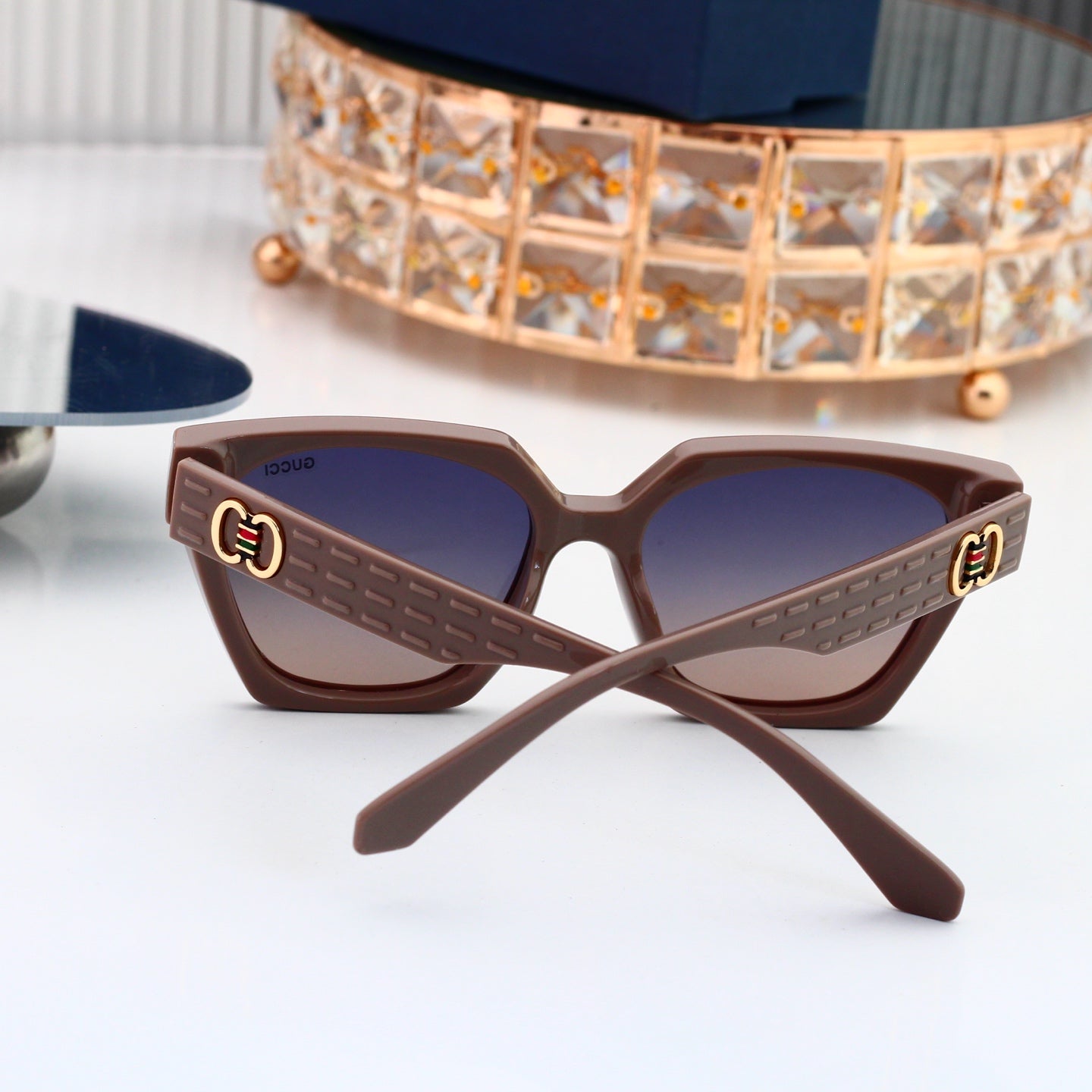 Classic Sun Shades Trendy Pick