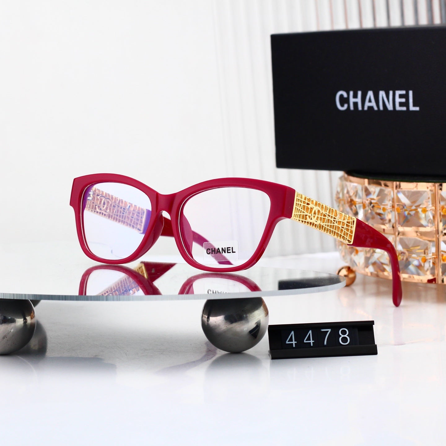 Chic Fashion Sun Glasses Now