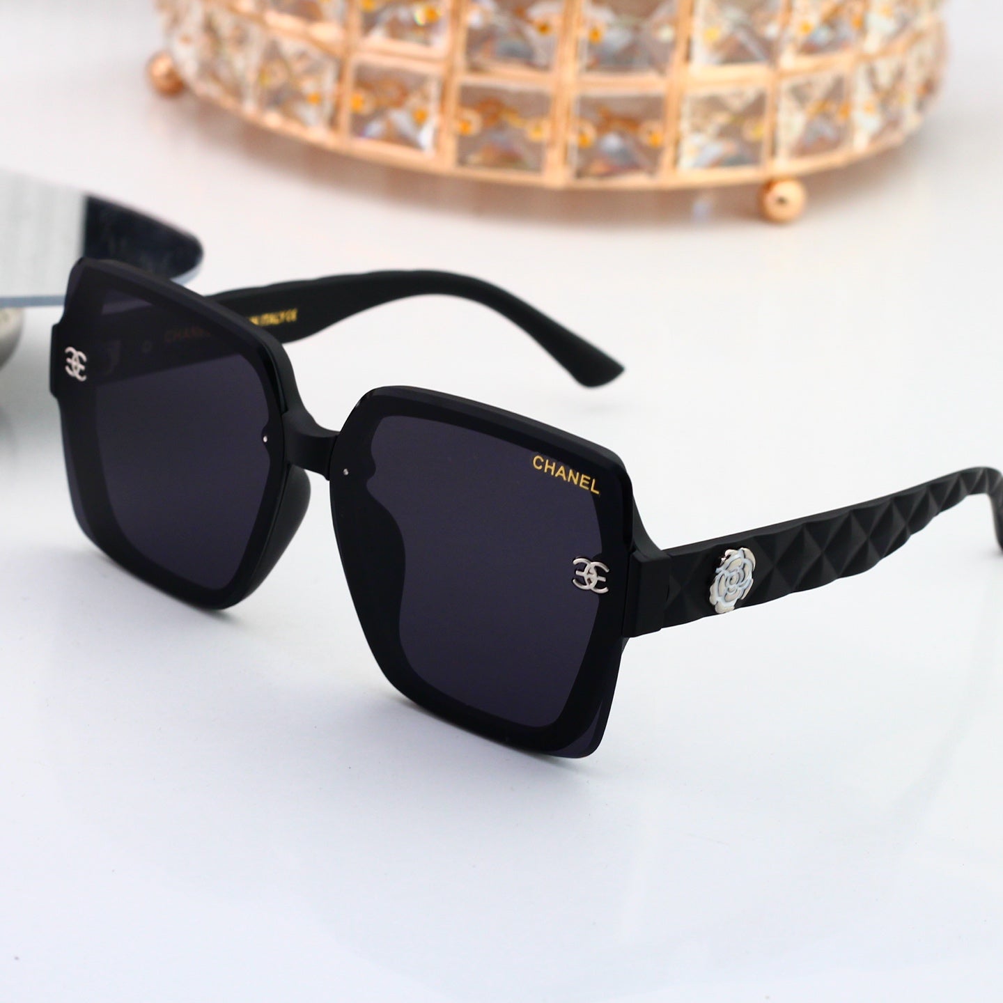 Classic Fashion Sun Shades Pick