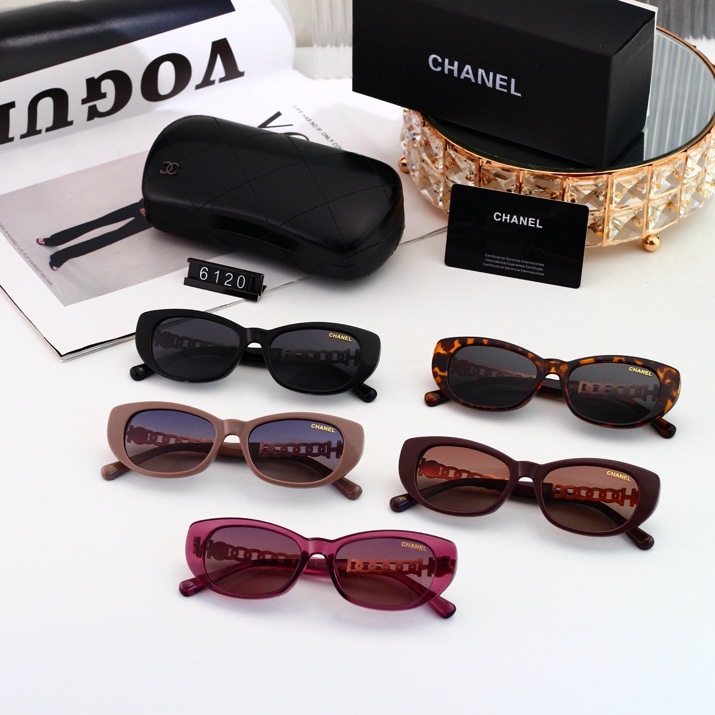 Chic Iconic Sun Glasses Now