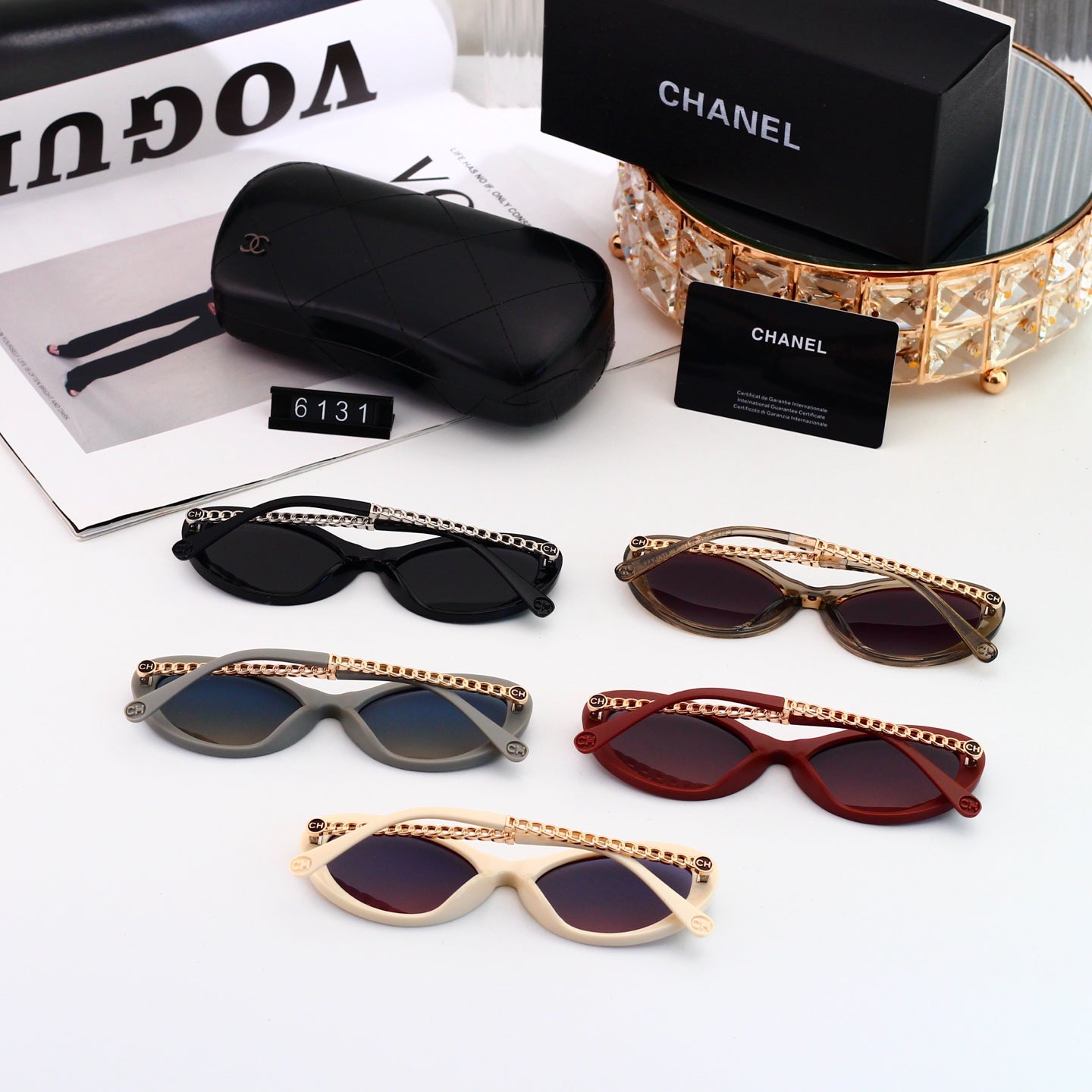 Classic Timeless Sunglasses Must-Have