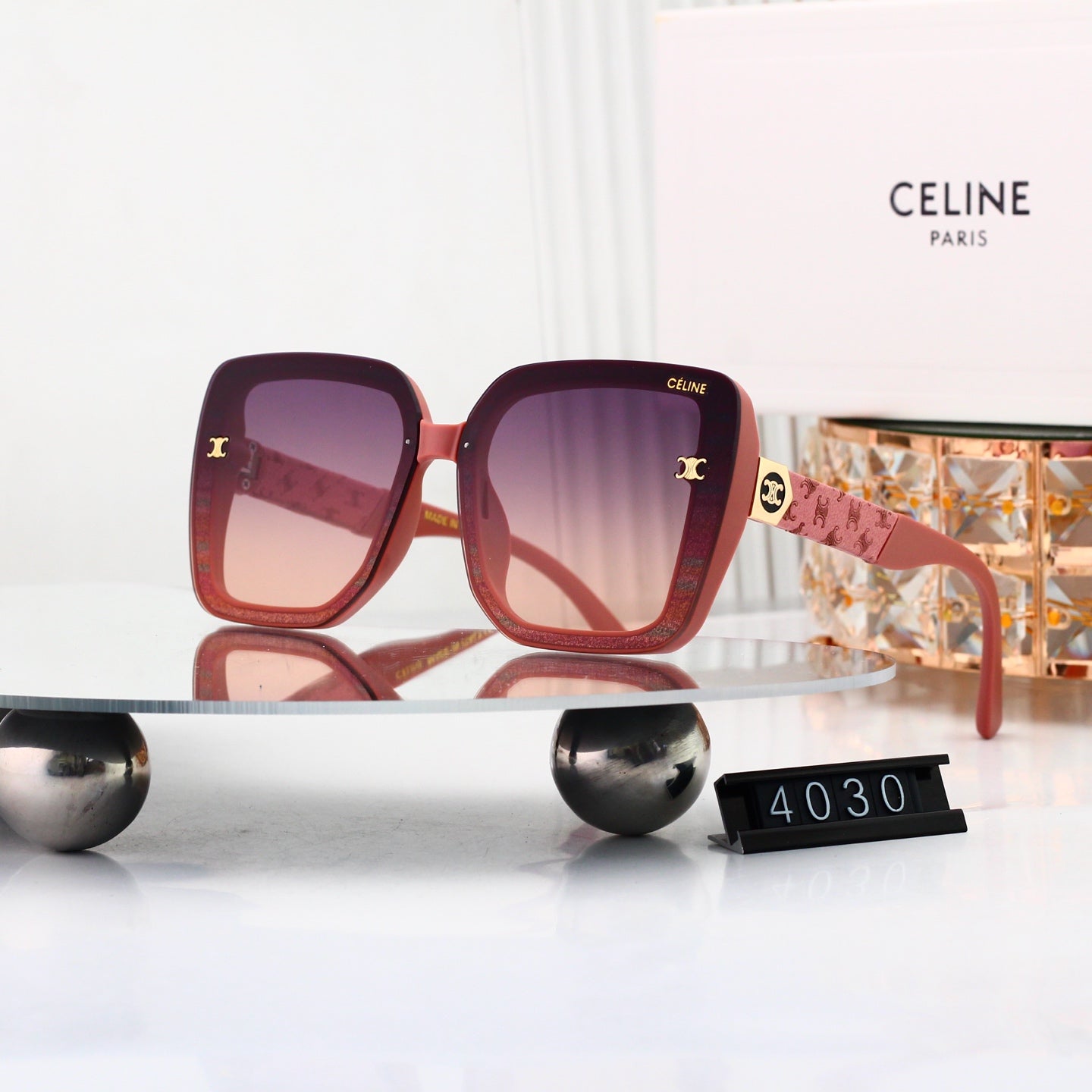 Timeless Fashion Sun Shades