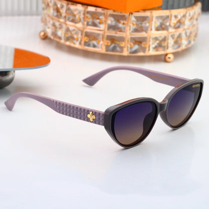 Iconic Classic Sunglasses Essential