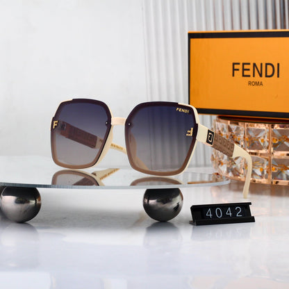 Trendy Chic Sunglasses Pick