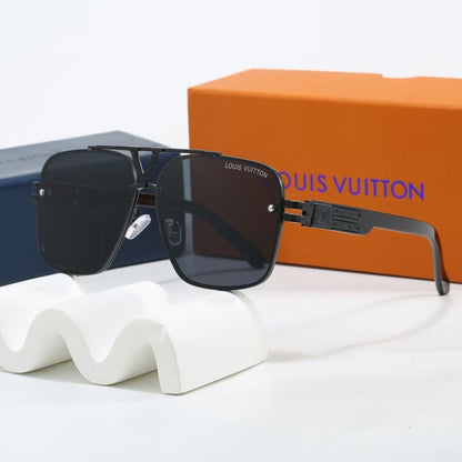 Chic Classic Sun Shades Must-Have