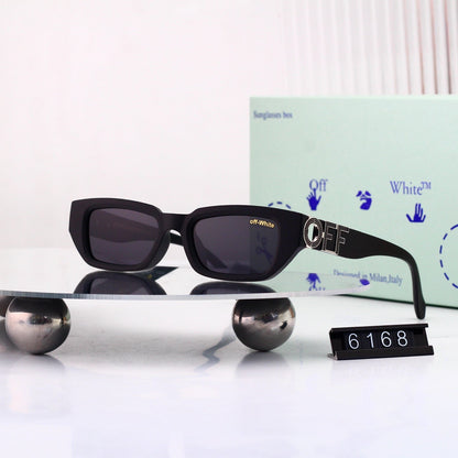 Timeless Style Sunglasses Must-Have