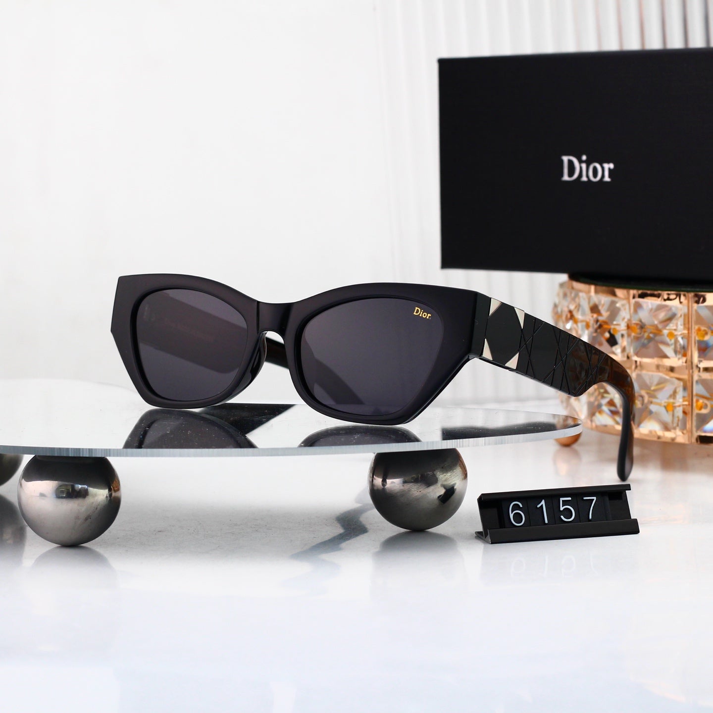 Trendy Classic Sun Glasses