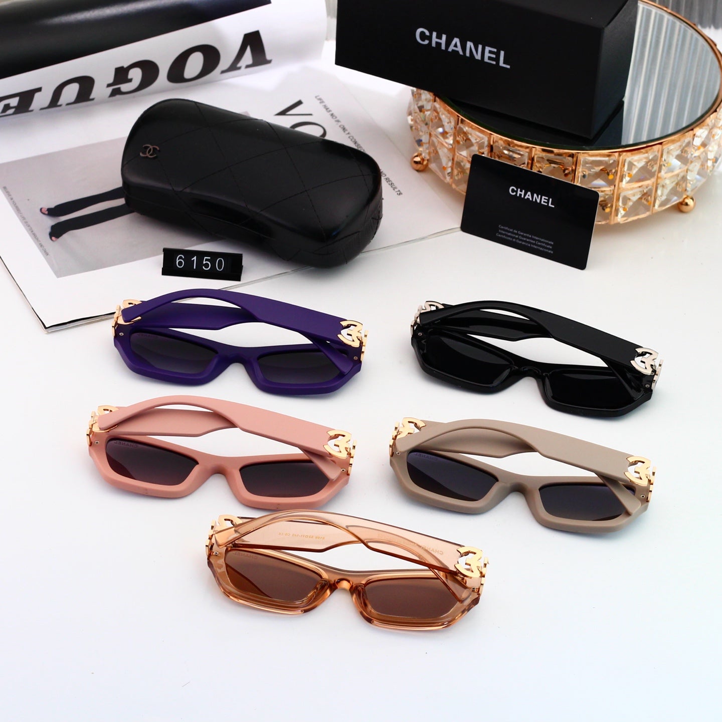 Trendy Sunglasses: Classic Base