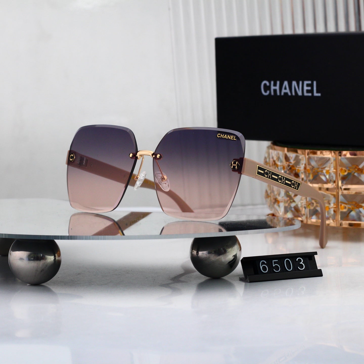Classic Sunglasses, Trendy Edge
